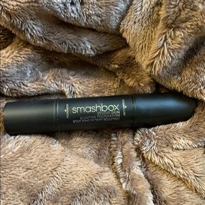 Smashbox  skin shaping foundation soft + contour